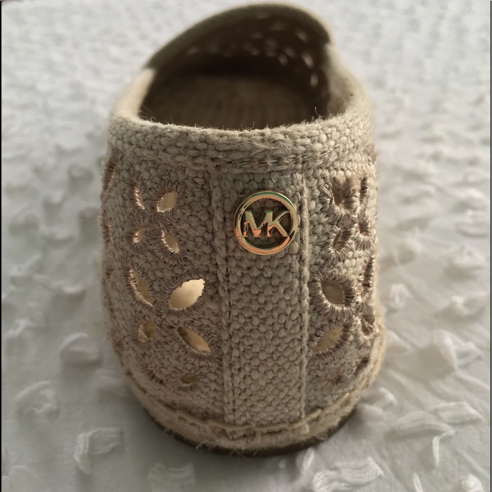 Michael Kors NEW Ivory Tan Brown Espadrilles Flats - Picture 3 of 8